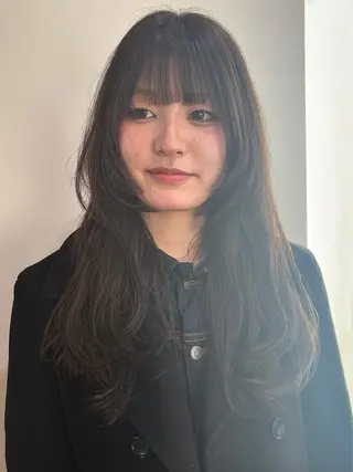 ロング カラー RIN／韓国ヘア レイヤーカットのヘアスタイル