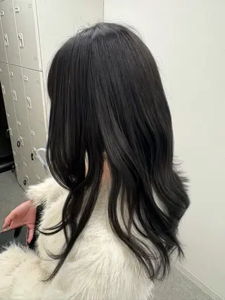 ロング カラー 似合わせヘア🪽 riko🐈⬛のヘアスタイル