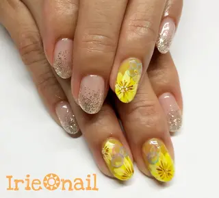 ネイル Hair salon Irie所属・與儀 知佳のネイルデザイン