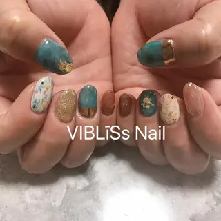 ネイル VIBLīSs nailのネイルデザイン