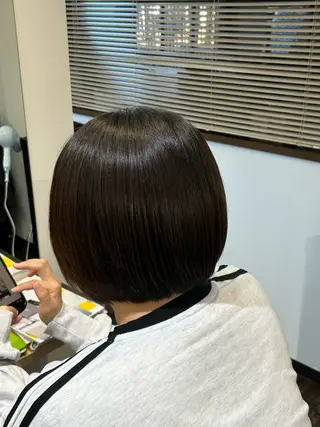 ショート カラー Adachi Aijuのヘアスタイル