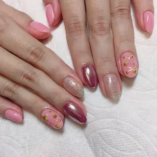 ネイル THECOLORS所属・近貞 莉奈のネイルデザイン