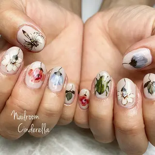 ネイル Nailroom. Cinderellaのネイルデザイン
