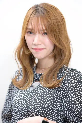 セミロング コテ巻きパーマ/韓国 パーマ/佐野のヘアスタイル