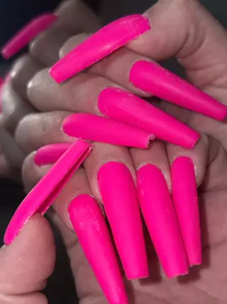 ネイル NES NAIL所属・さゆり￤推しキャラ ￤ロングネイル🩷のネイルデザイン