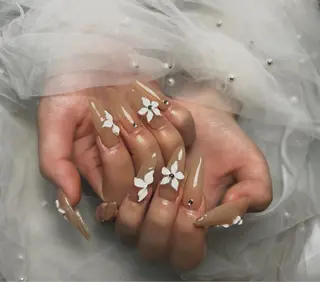 ネイル Nherb所属・佐藤 友里絵のネイルデザイン