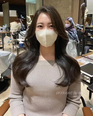 ロング カラー レイヤー/顔周り /透明感🩶高橋大のヘアスタイル