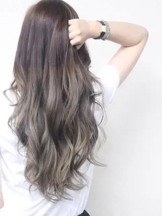 ロング カラー パーマ 大阪レミーエクステ チビ編み込みのヘアスタイル