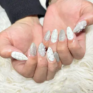 ネイル nail salon Ecrin所属・前島 稀歩のネイルデザイン