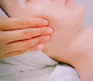 POLA La.saras所属・La.saras （ﾗ.ｻﾗｽ）のエステ・リラクイメージ