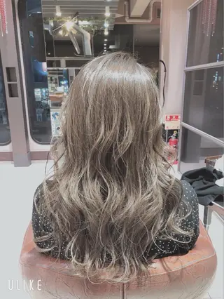 ロング AI 高田馬場店のヘアスタイル