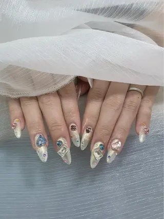 ネイル D‘OPALEサロン所属・さイ どうのネイルデザイン