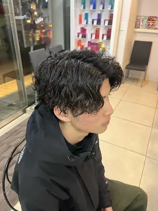 ミディアム パーマ メンズ 韓国風メンズ/毛流れ ヘアなら須田龍世のヘアスタイル