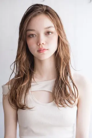 セミロング カラー ヘアアレンジ ミニボブ/ブリーチ 🌈MISATOのヘアスタイル