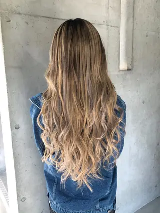 ロング カラー 是枝 さくらのヘアスタイル