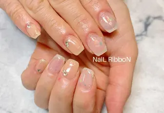 ネイル ネイルリボン 受付スタッフのネイルデザイン