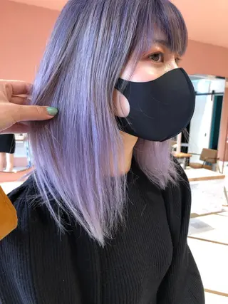 セミロング カラー 艶ハイトーン👑♡ NATSUKIのヘアスタイル
