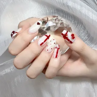 ネイル MQueen ネイルサロンマルのネイルデザイン