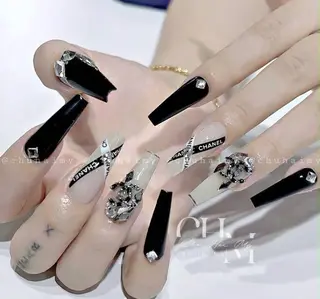 ネイル Queen Nail 柏店　クイーンネイルのネイルデザイン