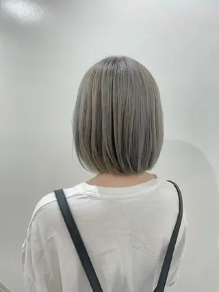 ショート カラー akane .のヘアスタイル