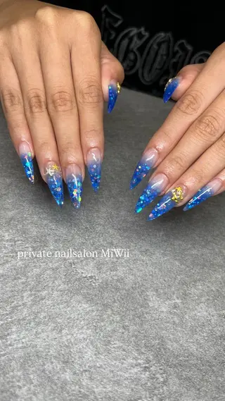 ネイル 𝐧𝐚𝐢𝐥 𝐌𝐢𝐖𝐢𝐢のネイルデザイン