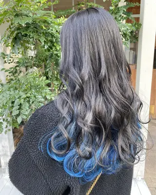 ロング 鈴木 奈波のヘアスタイル