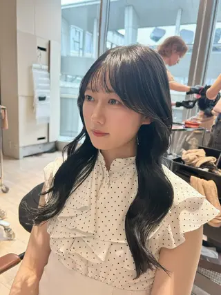 ロング 🎀大竹美侑／顔まわ りカット／レイヤーのヘアスタイル