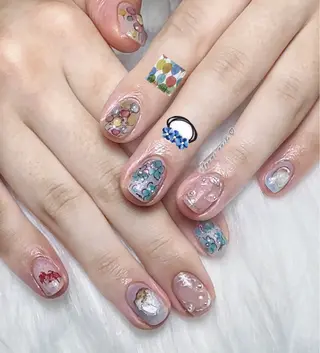 ネイル YUMI ニュアンスnailsのネイルデザイン