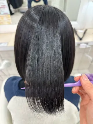 セミロング 伊佐 愛のヘアスタイル