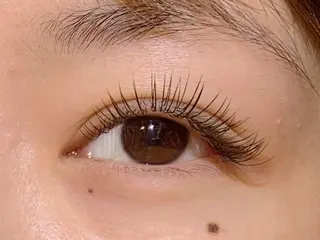 マツエク・マツパ ジャパンアイリストカレッジ天王寺校所属・岩野 夢加のマツエク・マツパデザイン