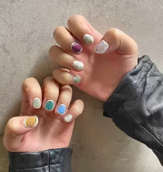 ネイル nailstudio eviz新宿店のネイルデザイン