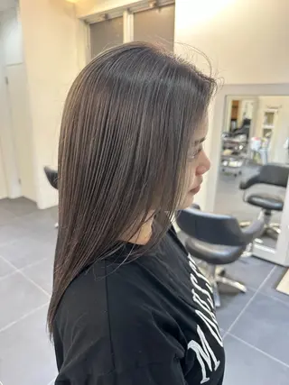 カラー 大川 桃里のヘアスタイル