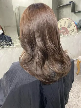 ミディアム カラー お任せヘア☘️☘️ 及川渚のヘアスタイル