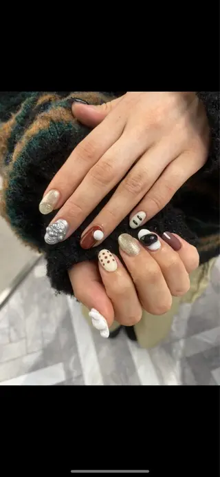 ネイル カンナ【Y2Kネイル /コーンロウ】のネイルデザイン