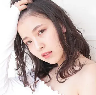 ロング カラー ANLY.meijijingumae所属・レイヤーカット/ 前髪顔周りカットのヘアスタイル