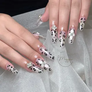 ネイル Maggie Nail🦩のネイルデザイン