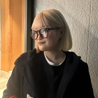 ショート カラー MUKU所属・MUKU 市川 莉花のヘアスタイル