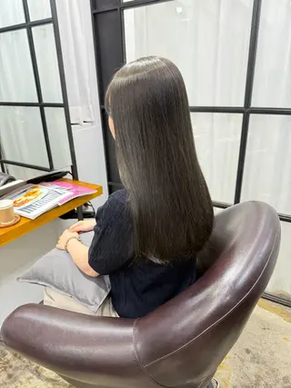 ロング カラー astar所属・kotono🪿 透明感カラーのヘアスタイル