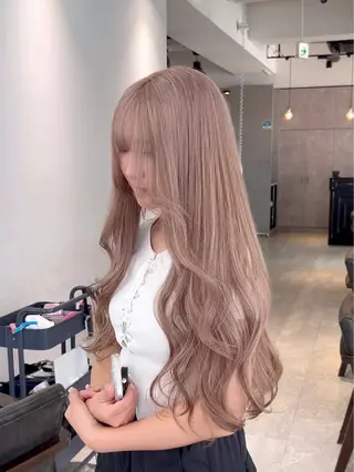 ロング カラー 🩵ྀིハイトーン みほ🎀🫐のヘアスタイル