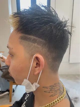 ショート カラー メンズ オオシロ ユウマのヘアスタイル