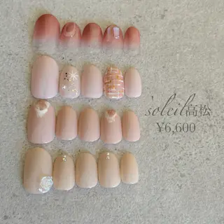 ネイル soleil所属・舞鶴 奈々美のネイルデザイン