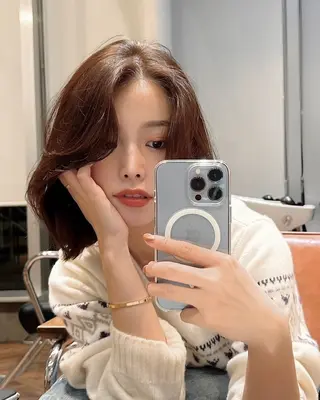 ミディアム Sugar所属・レイヤーカット/大阪 /梅田/執印悠太のヘアスタイル