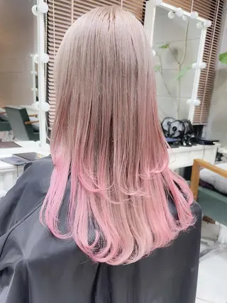 ロング カラー ヘアアレンジ 𝐑𝐈𝐍𝐊𝐀 🐣🩷のヘアスタイル