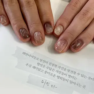 ネイル ネイルズシャトン🪡 ネイリスト齊藤のネイルデザイン