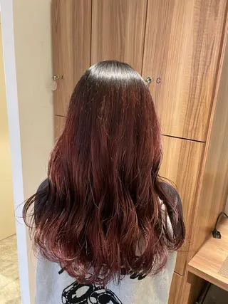 ロング カラー 小宮山 桃加のヘアスタイル