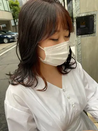 ミディアム カラー 赤み消し韓国ヘア レイヤー縮毛🤍渡邉のヘアスタイル