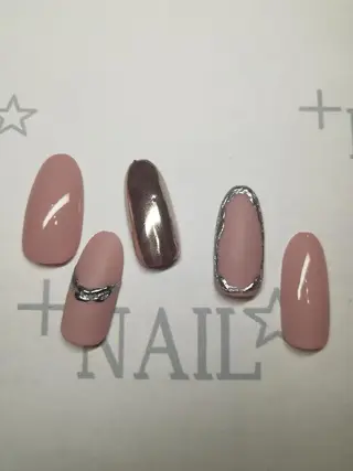 ミディアム RisusNAIL所属・Risus NAILのネイルデザイン
