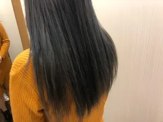 ロング カラー 新井 友菜のヘアスタイル