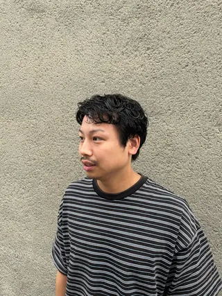 パーマ メンズ 慎太朗/パーマ/ボブ /センターパートのヘアスタイル