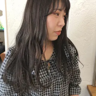 ロング カラー 江原 彩華のヘアスタイル